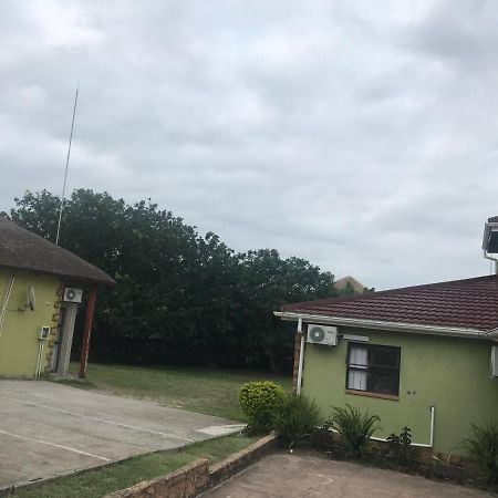 Sodwana Road Holiday Lodge Sodwana Bay Exterior photo