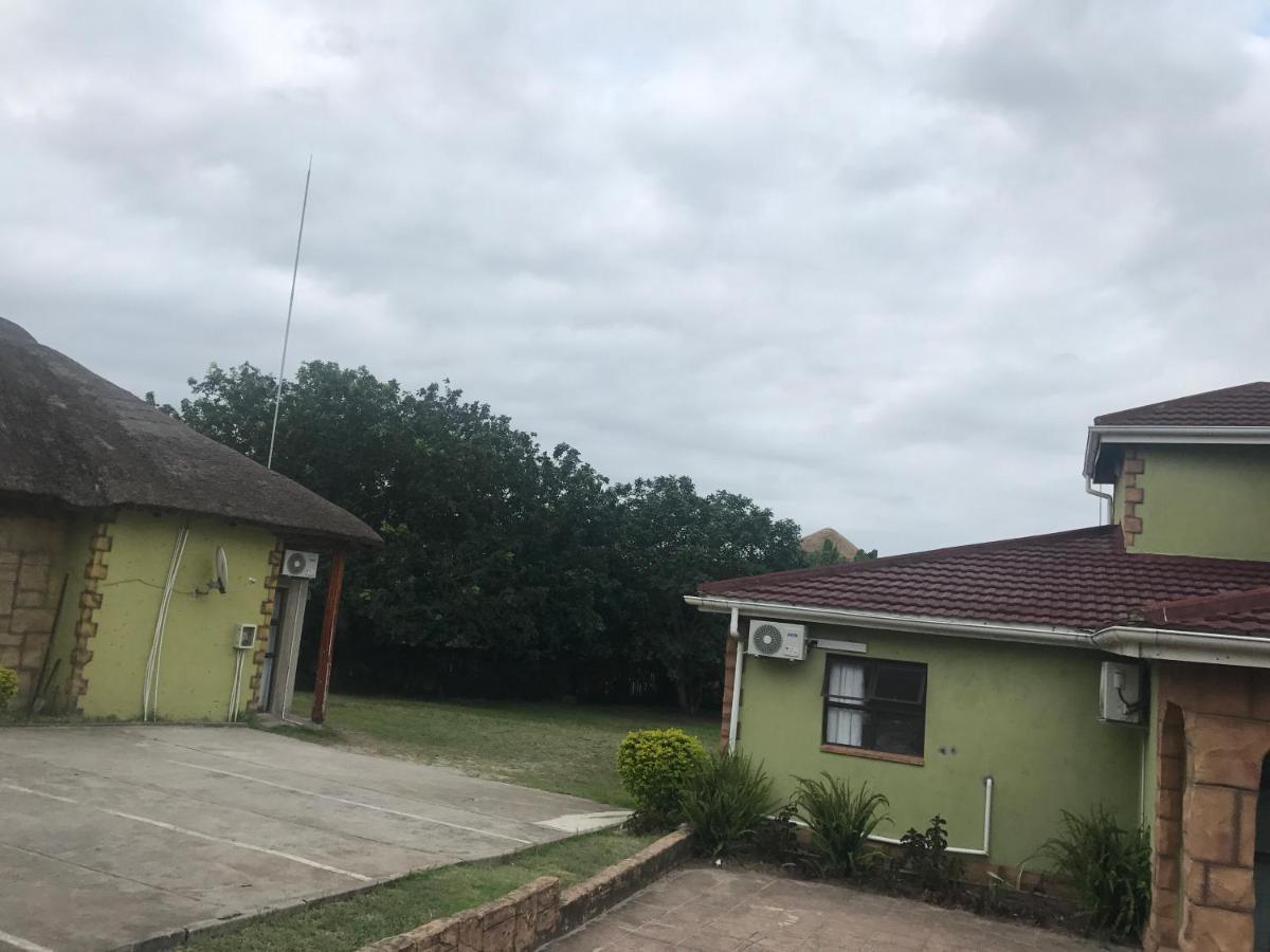 Sodwana Road Holiday Lodge Sodwana Bay Exterior photo